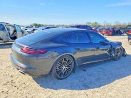 
										2018 Porsche Panamera full									