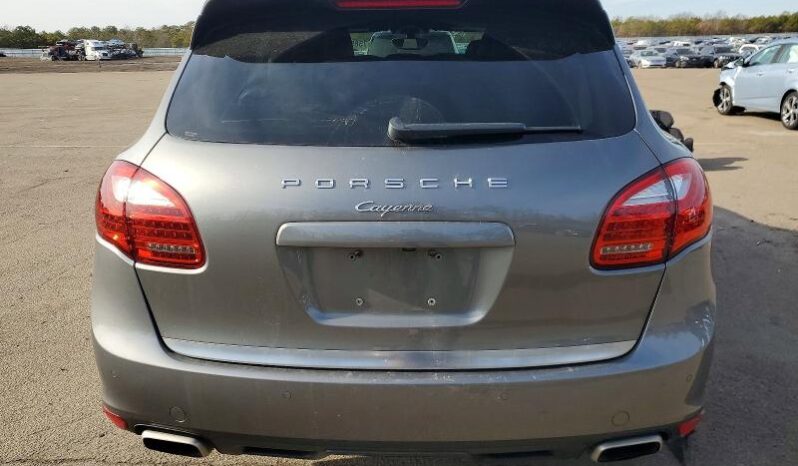 
								2014 Porsche Cayenne full									