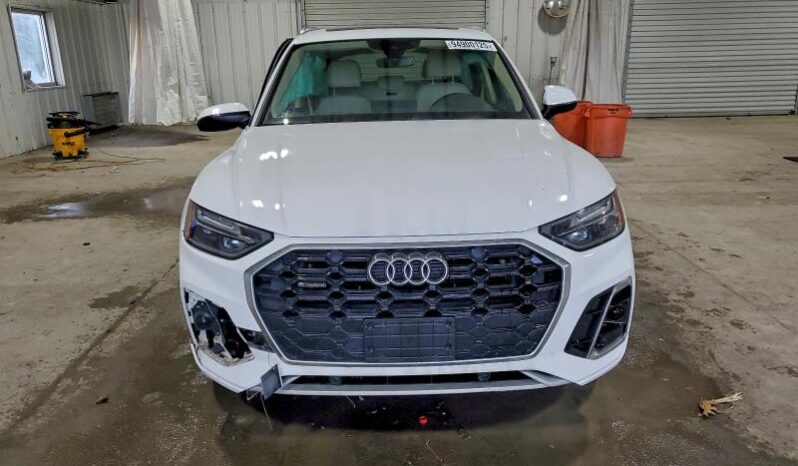
								2022 Audi Q5 full									