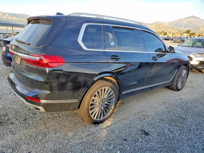 2020 BMW X7