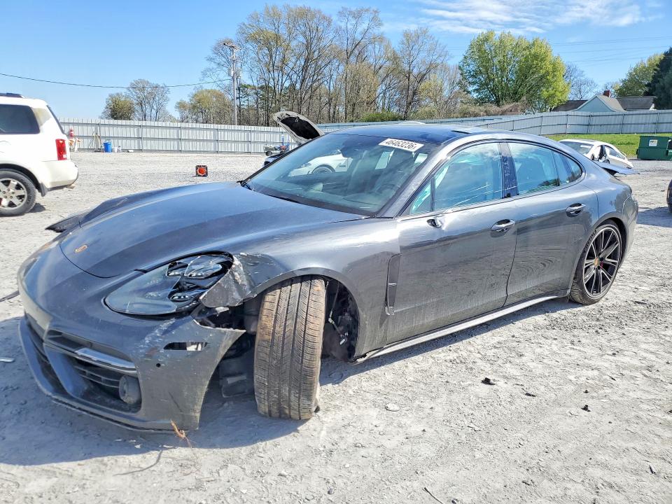 2018 Porsche Panamera