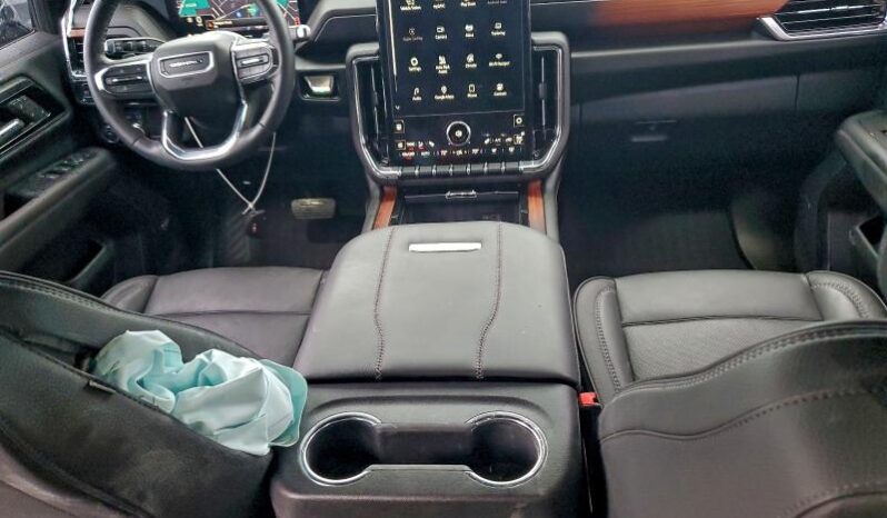 
								2025 Gmc Yukon full									