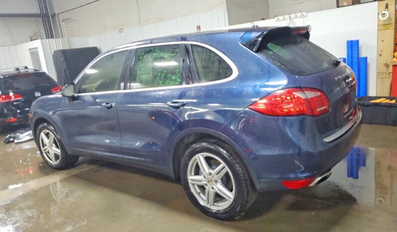 
								2013 Porsche Cayenne full									