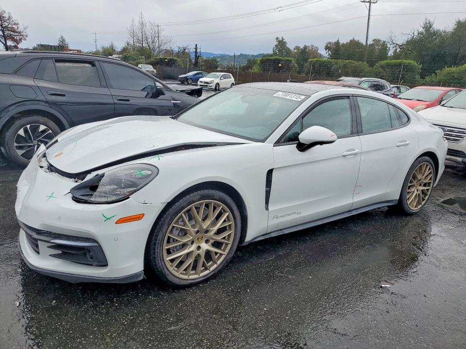 2020 Porsche Panamera