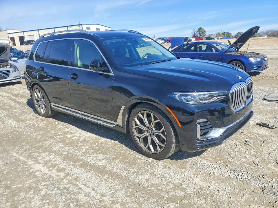 2020 BMW X7
