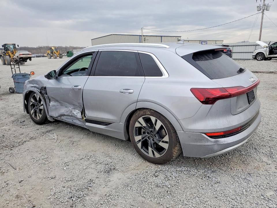 2022 Audi E-tron