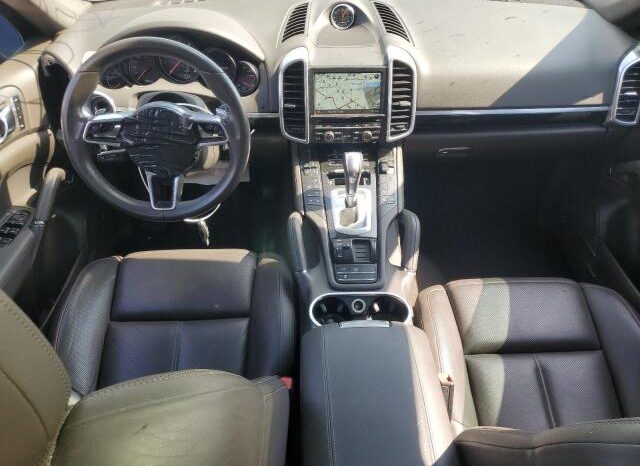 
								2016 Porsche Cayenne full									