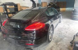 
										2015 Porsche Panamera full									