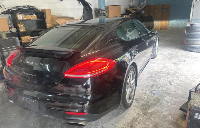 2015 Porsche Panamera