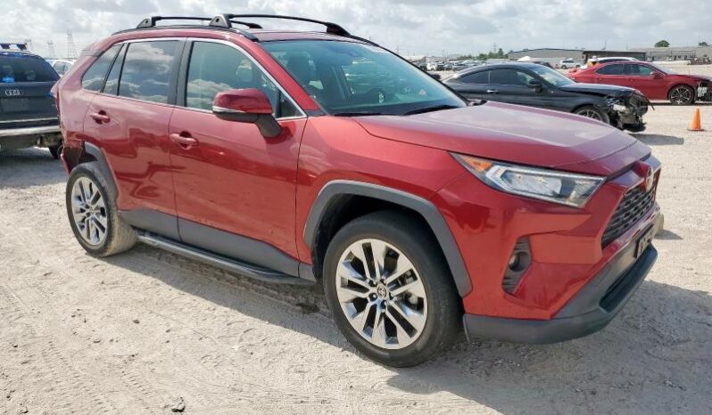 
								2020 Toyota Rav4 full									