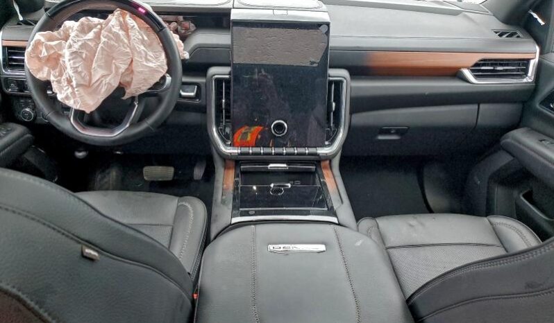 
								2025 Gmc Yukon full									