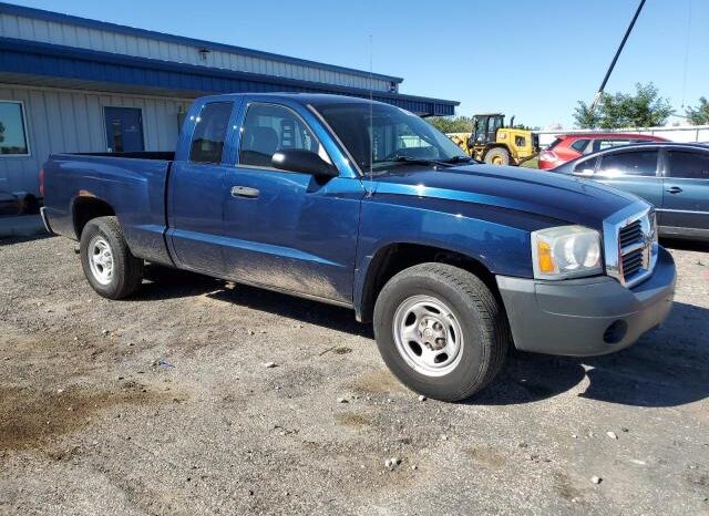 
								2006 Dodge Dakota full									