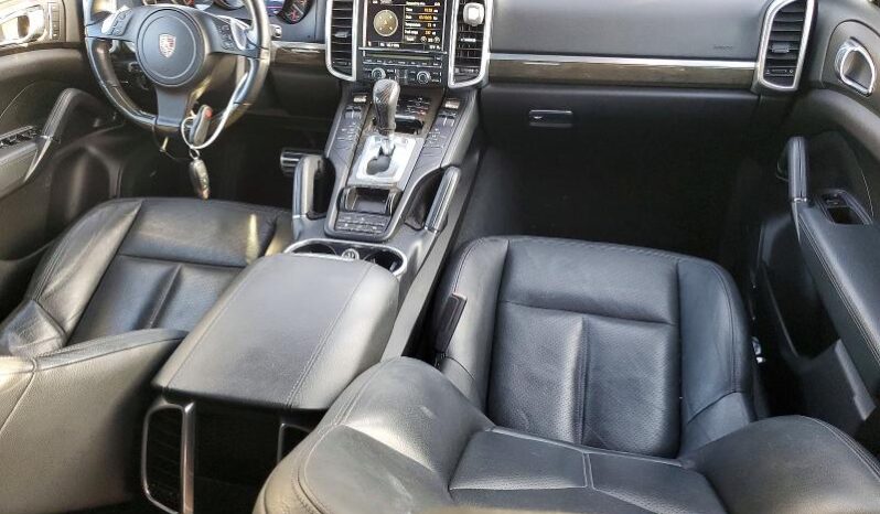 
								2011 Porsche Cayenne full									