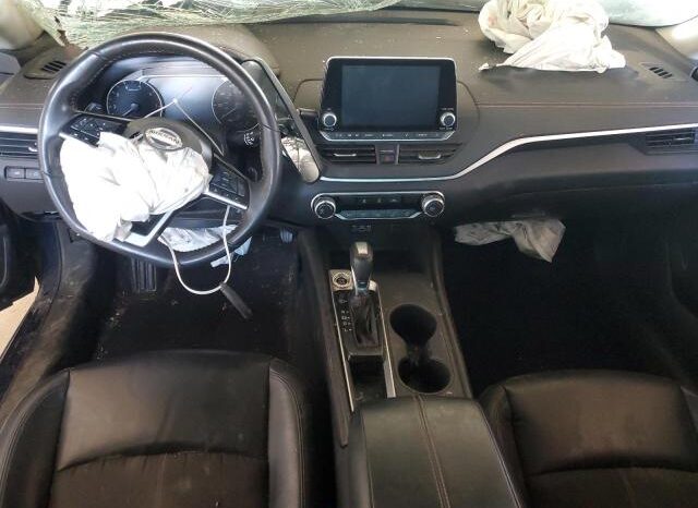 
								2021 Nissan Altima sr full									