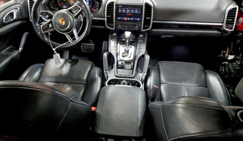 
								2018 Porsche Cayenne full									
