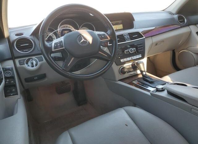 
								2013 Mercedes-benz C 300 4mat full									