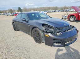 
										2016 Porsche Panamera full									
