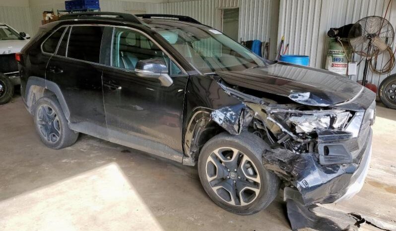 
								2021 Toyota Rav4 full									
