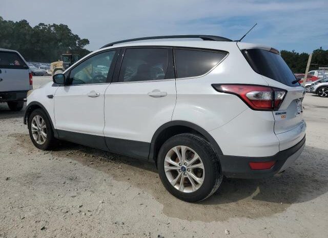 
								2018 Ford Escape se full									