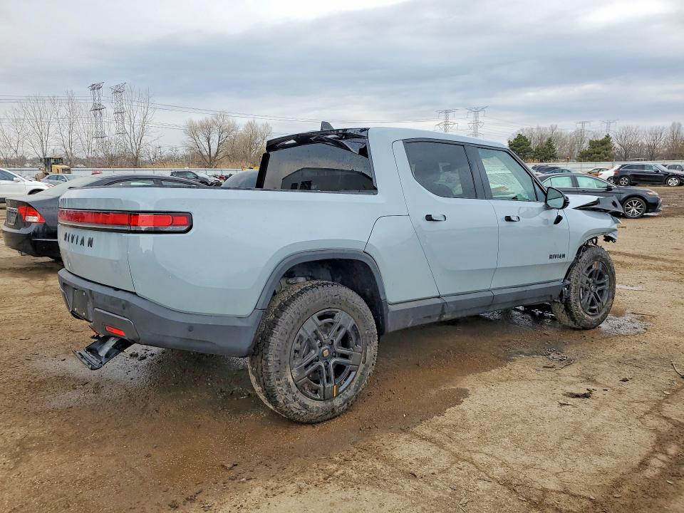 2025 Rivian R1t