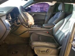 
										2019 Audi Q8 full									