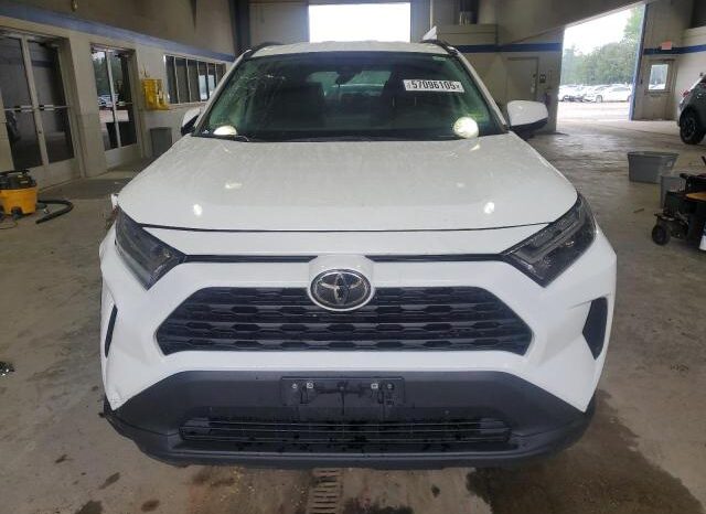 
								2022 Toyota Rav4 full									