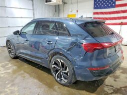 
										2024 Audi Q8 full									