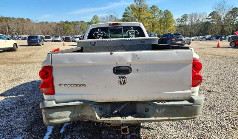 
								2005 Dodge Dakota full									