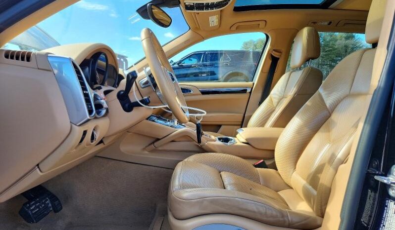 
								2017 Porsche Cayenne full									