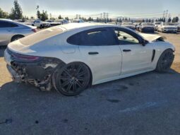 
										2017 Porsche Panamera full									