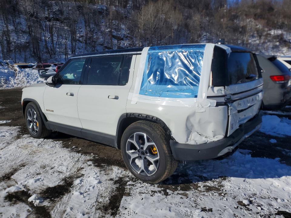 2024 Rivian R1s