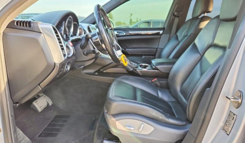 
								2016 Porsche Cayenne full									