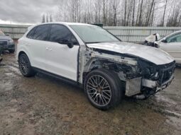 
										2021 Porsche Cayenne full									