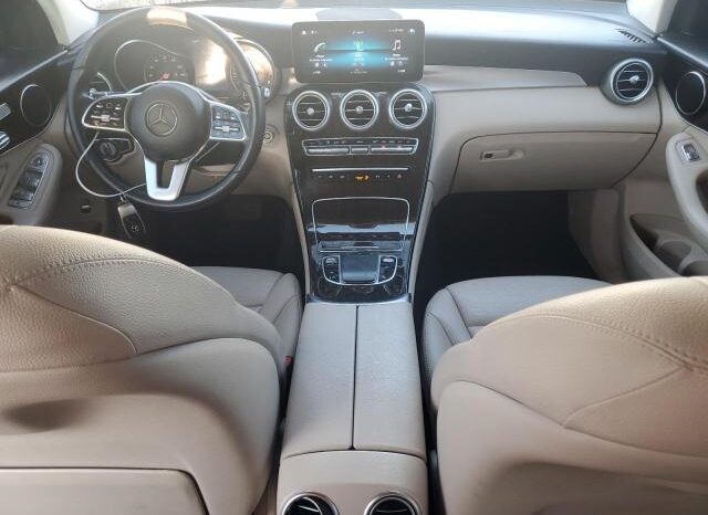 
								2020 Mercedes-benz Glc 300 full									