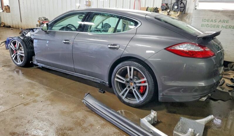 
								2013 Porsche Panamera full									