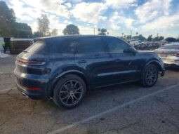 
										2024 Porsche Cayenne full									