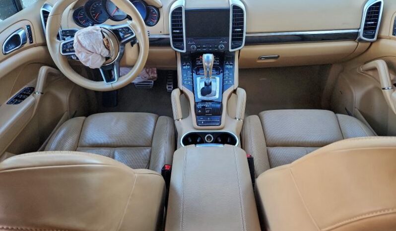 
								2017 Porsche Cayenne full									