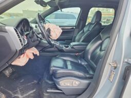
										2017 Porsche Cayenne full									