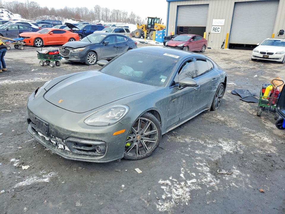 2023 Porsche Panamera