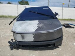 
										2024 Tesla Cybertruck full									