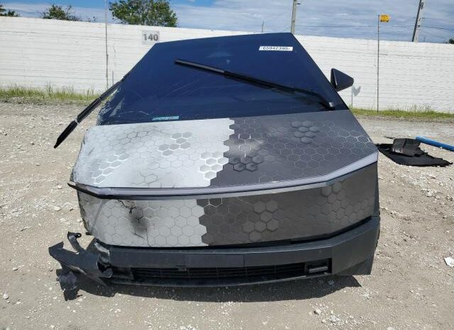 
								2024 Tesla Cybertruck full									