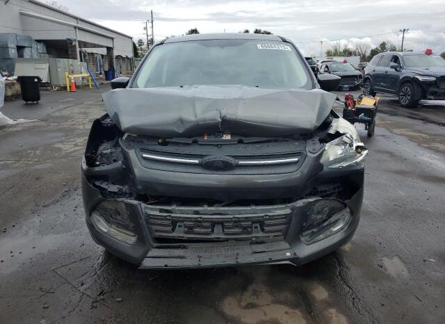 
								2015 Ford Escape se full									