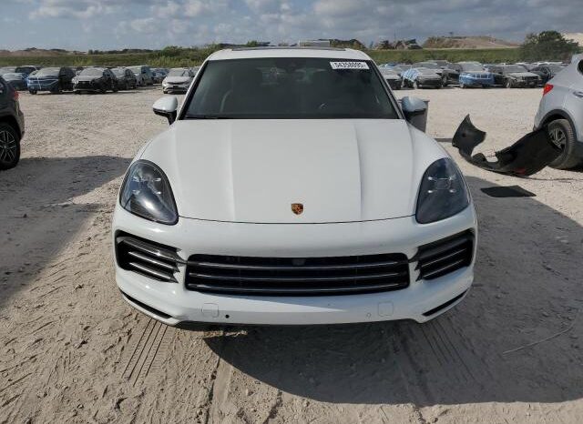 
								2023 Porsche Cayenne full									