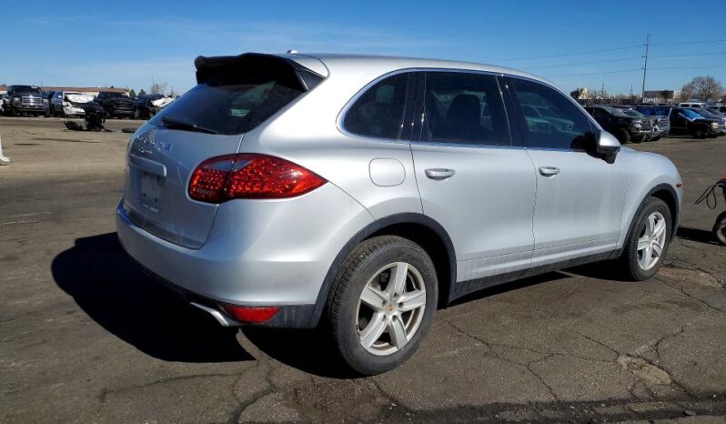 
								2013 Porsche Cayenne full									