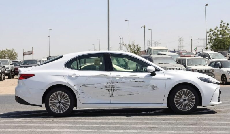 
								TOYOTA CAMRY Hybrid full									