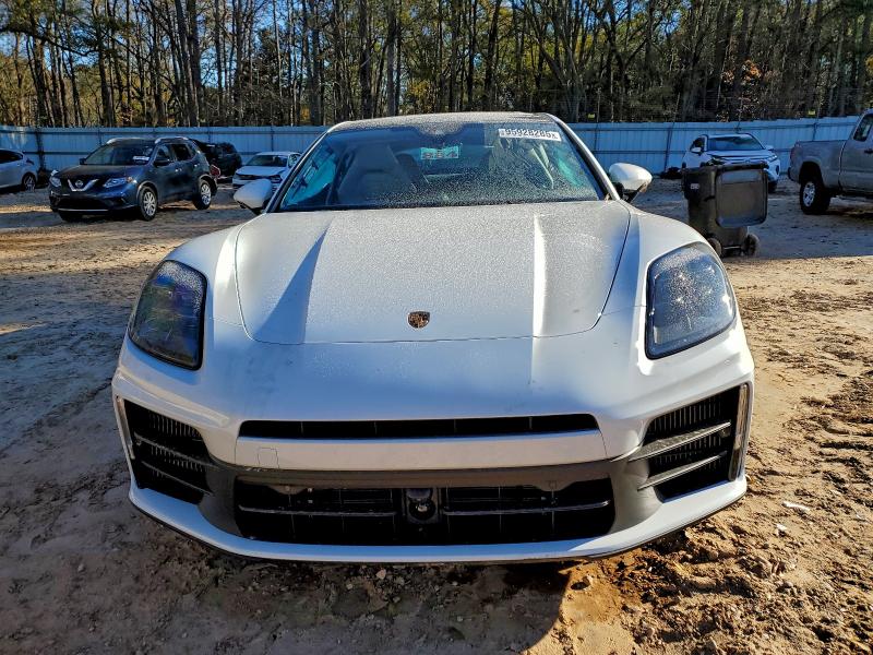 2025 Porsche Panamera