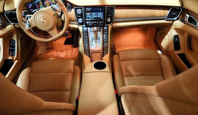 
								2012 Porsche Panamera full									