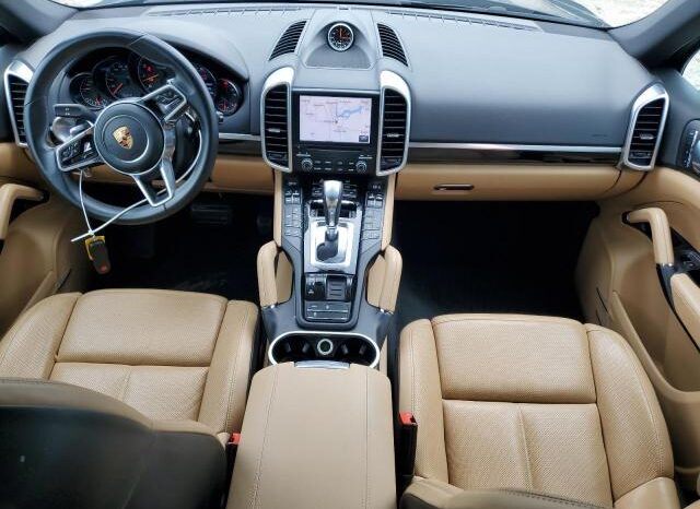 
								2017 Porsche Cayenne full									