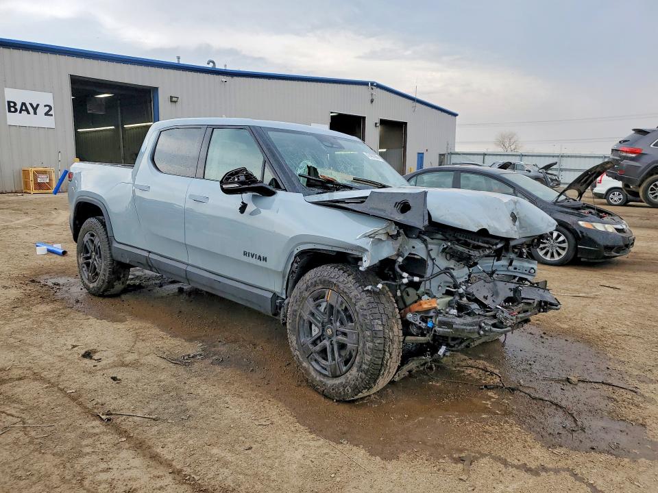 2025 Rivian R1t