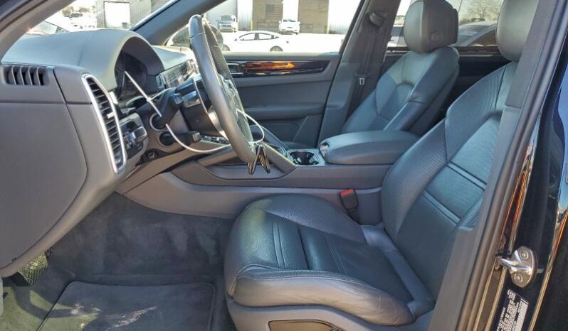 
								2020 Porsche Cayenne full									